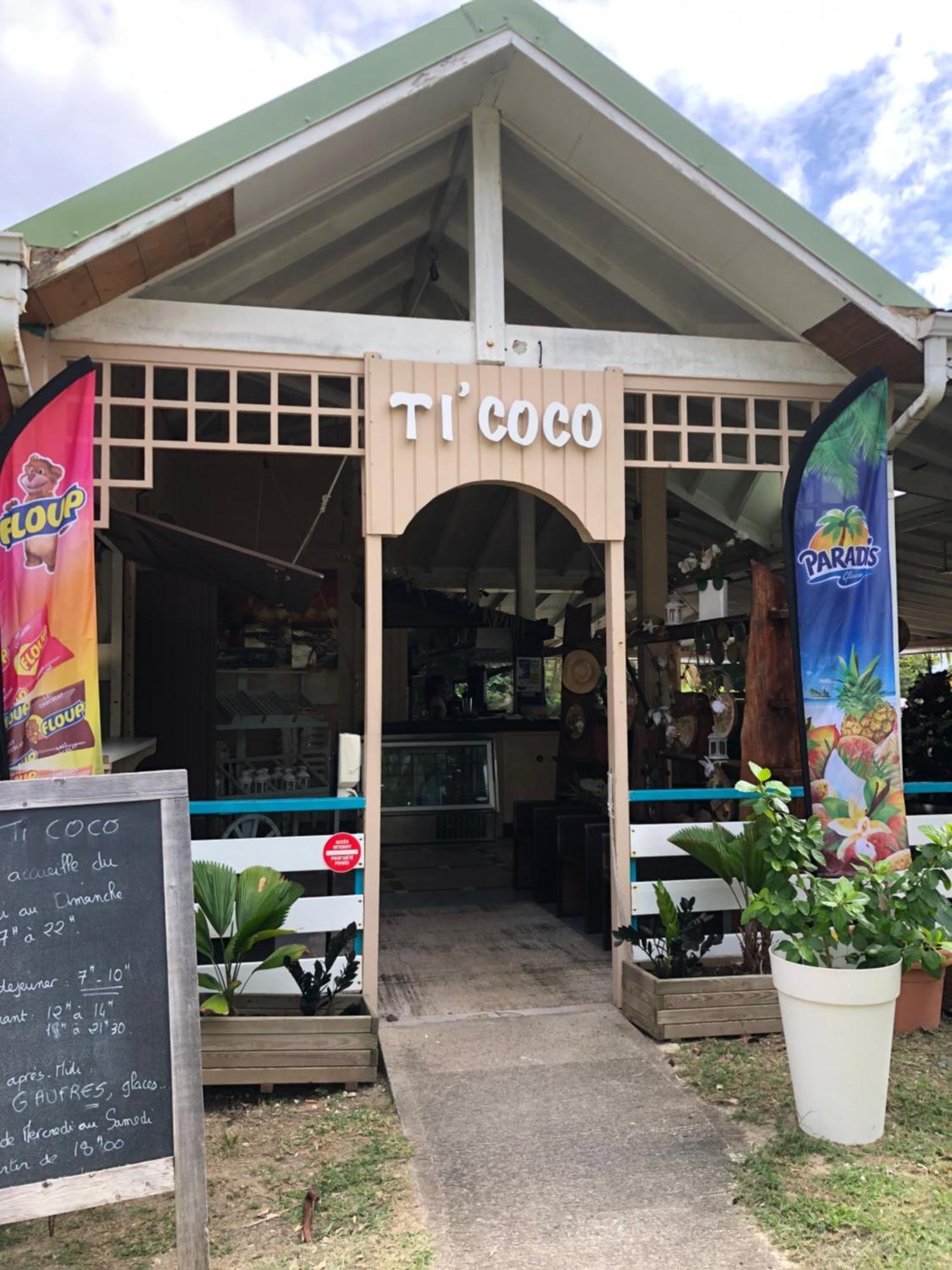 Studio Hibiscus Anse Des Rochers Saint Francois エクステリア 写真
